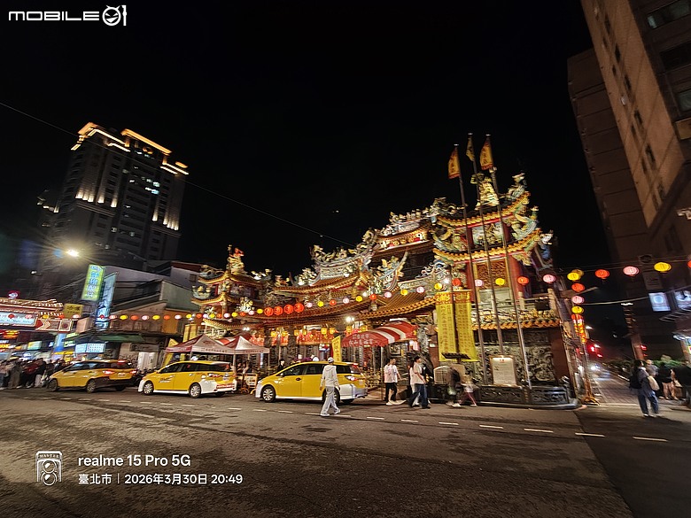 點我看大圖 realme 16 Pro 5G 體驗|坐擁大電量與 AI 創作優勢的中階人像機!