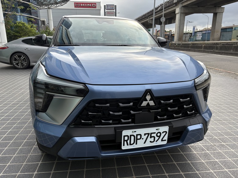 XFORCE 試駕心得｜從濱江街開到饒河夜市停車場，聊聊幾個我有感的地方