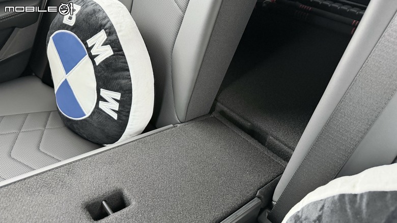 【開箱】BMW 120 M Sport