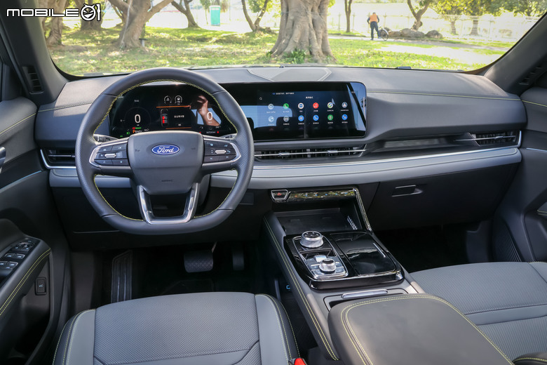 Ford Territory 雙車型同場較量｜享受高性價比，或是我全都要！