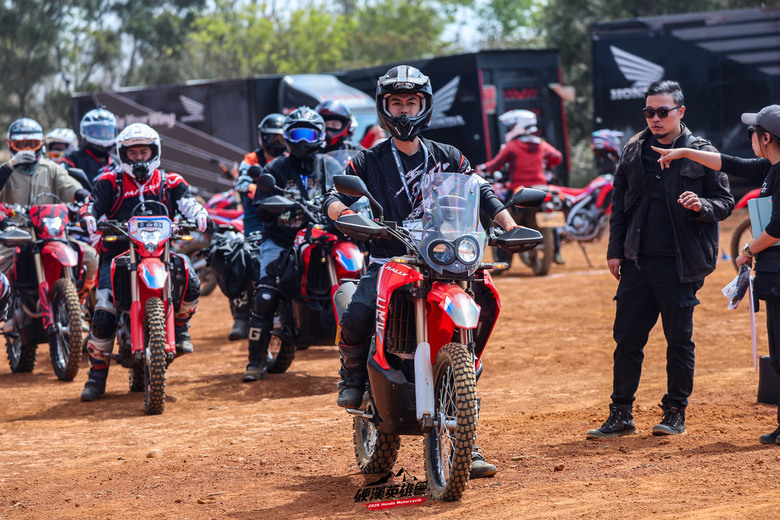 Honda Motorcycle 百位車主齊聚，硬漢英雄會看你有多硬，我在塔克越野場摔車翻了兩圈半！