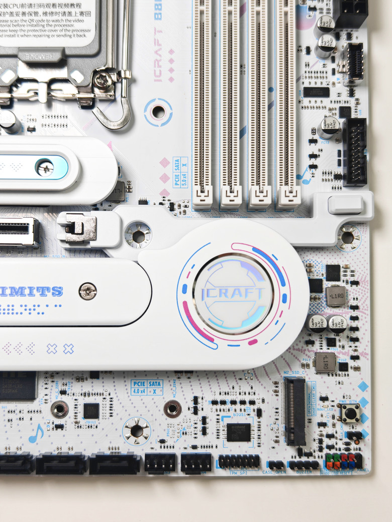 銘瑄 MAXSUN B860M iCraft Cross 隨手開箱