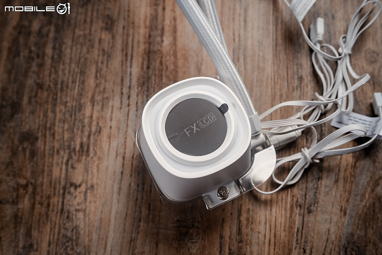 0死角的燈光體驗 INFINITE ROUND R8 & ID-COOLING FX360 LCD簡易開箱