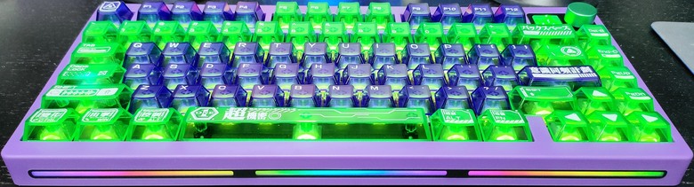鍵盤開箱：PMO P75 75% 塑料鍵盤-初號機配色