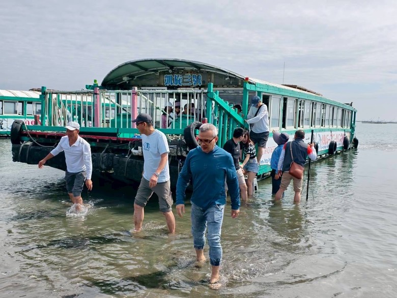 海鼠山、1314愛心觀景台、瑞峰龍宮瀑布、外傘頂洲，六和高工汽修科同學會，休閒旅遊活動