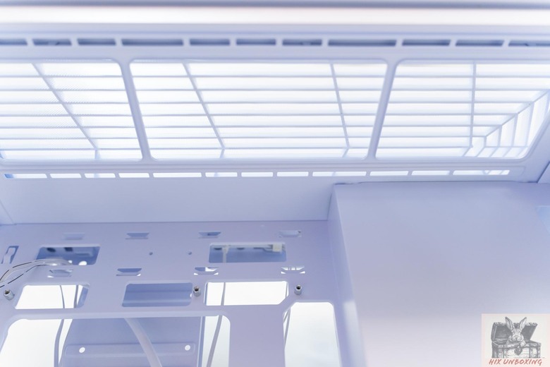 硬派裝甲 SAMA先馬 V71 白化版