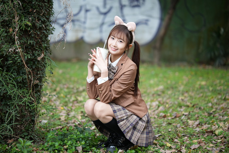 【 陳愉落雁之Angel 】唯卓仕 56mm F1.2 E 拍出的愉"星"味