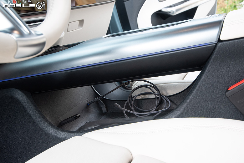 駕著 Mercedes-Benz 全新 CLA 180 來趟台南之旅｜拍攝景點分享，超乎預期的油電動力發揮！