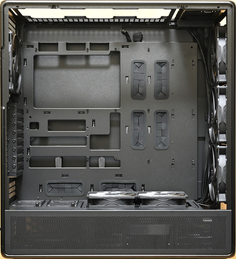 點我看大圖 Antec 900機殼開箱