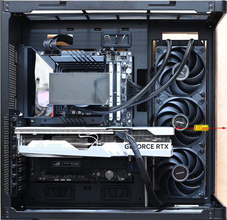 點我看大圖 Antec CONSTELLATION C8 CURVE WOOD機殼開箱
