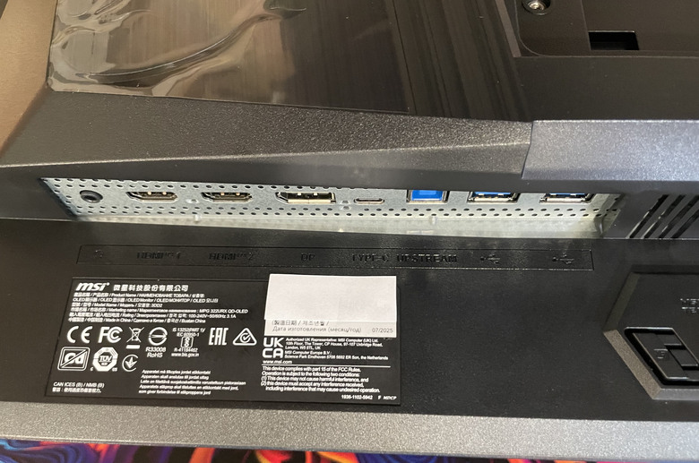 這才叫旗艦畫質的天花板！MSI MPG 322URX QD-OLED 實測開箱 4K 240Hz + QD-OLED畫面細緻到讓人欲罷不能