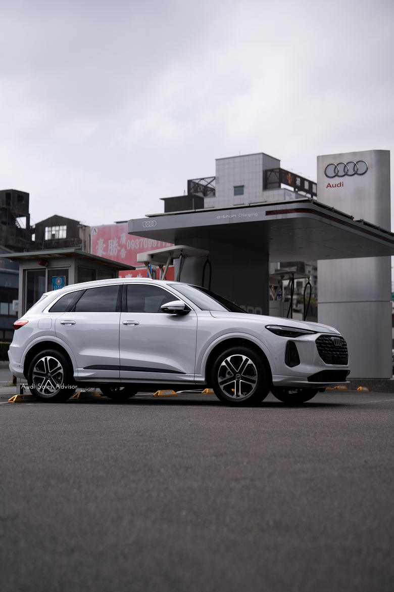 交車分享｜Q5 TFSI 150 kW advanced｜金屬冰川白・Glacier White・2Y