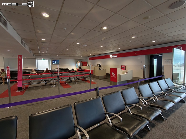 中華航空 CI057 桃園&rArr;墨爾本、CI054 布里斯本&rArr;桃園、澳洲國內線 維珍航空 VA827 墨爾本&rArr;雪梨、VA511 雪梨&rArr;黃金海岸，以及東澳四城之四座機場 — 2026東澳洲四大城巡遊之航空行程段