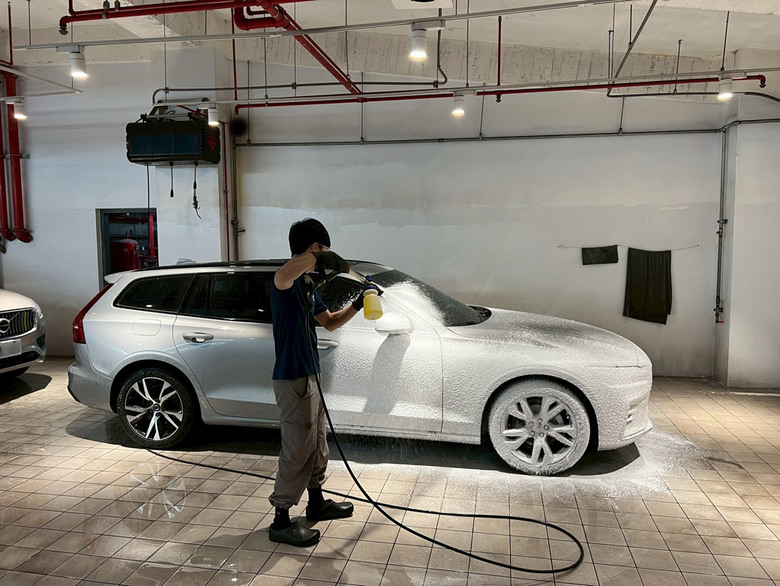 V60年後回廠保養、洗車&玻璃鍍膜完整心得分享
