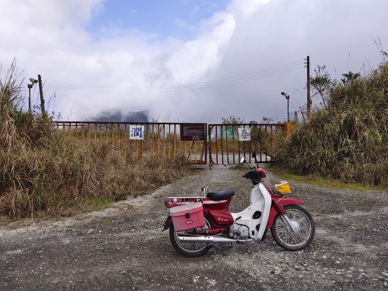 【時光騎旅】背著書包去越野--國民車勇闖安平坑林道