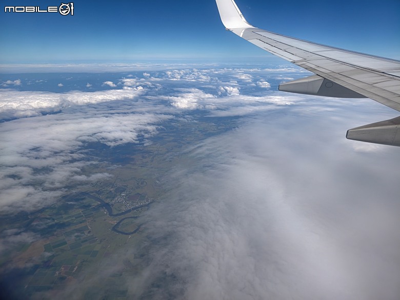 中華航空 CI057 桃園&rArr;墨爾本、CI054 布里斯本&rArr;桃園、澳洲國內線 維珍航空 VA827 墨爾本&rArr;雪梨、VA511 雪梨&rArr;黃金海岸，以及東澳四城之四座機場 — 2026東澳洲四大城巡遊之航空行程段