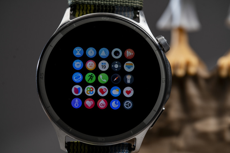 點我看大圖 OPPO Watch S 開箱 |超薄 |輕智能 |60秒全方位快速健檢 -有許多地方需要打磨