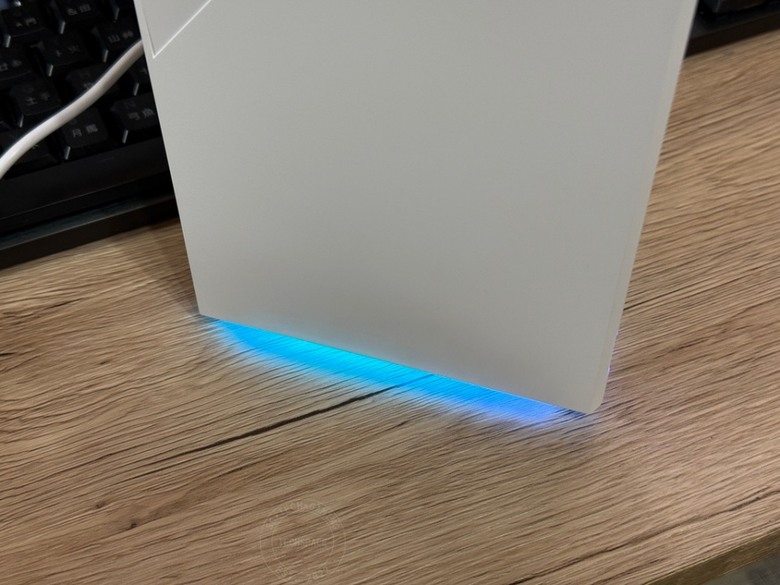 MSI Roamii BE Pro 三頻 Mesh 路由器開箱評測 | 解鎖 WiFi 7 終極網速、打造全屋無死角極速飆網