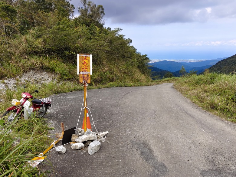 【時光騎旅】背著書包去越野--國民車勇闖安平坑林道