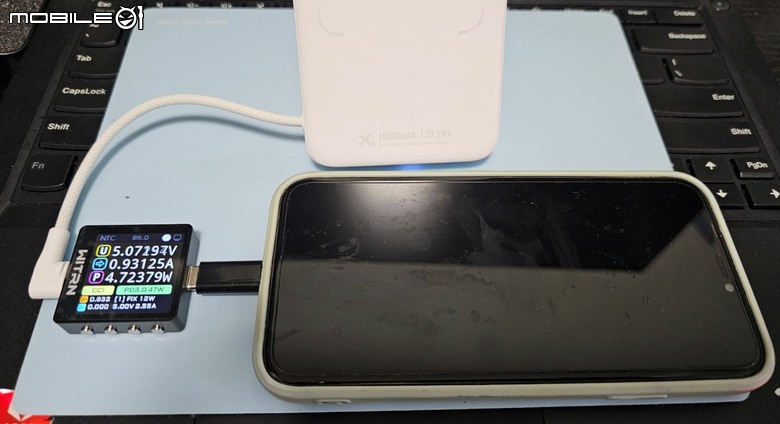 開箱 | Anker Zolo 自帶線行動電源 A1116