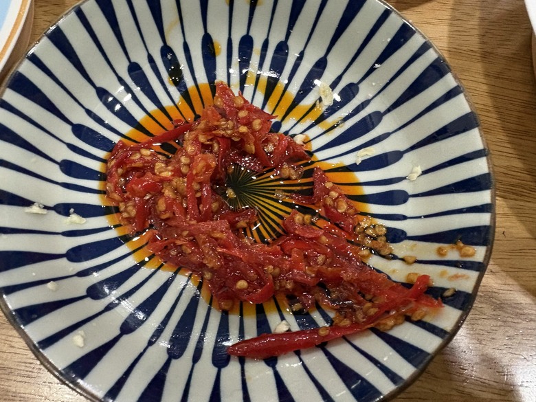 週末才有的餐桌:乾煎雞腿+蛤蠣火鍋,雙薪家庭的假日料理