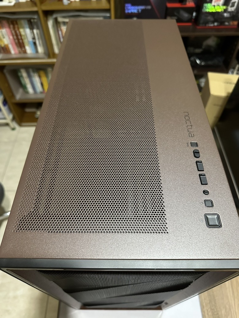 Flux Pro Noctua版極簡易開箱