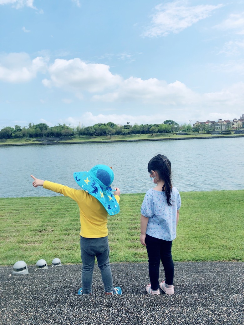 【時光機4年前的親子遊記】宜蘭|慶和橋、悦川酒店、親水公園,陰雨綿綿還是要放電!