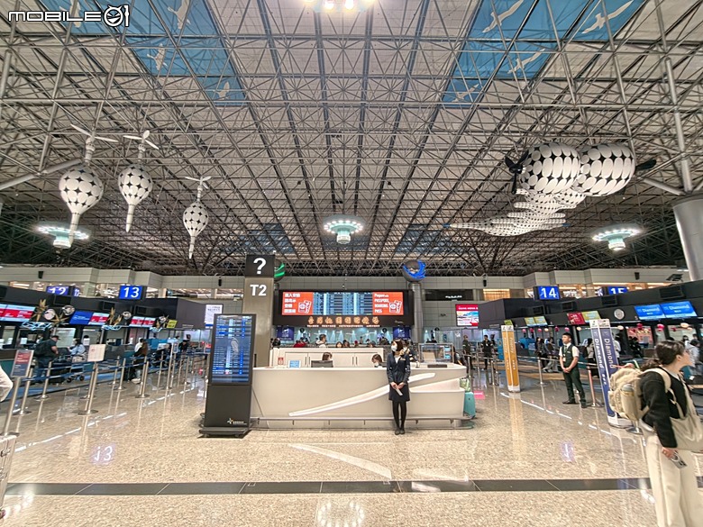 中華航空 CI057 桃園&rArr;墨爾本、CI054 布里斯本&rArr;桃園、澳洲國內線 維珍航空 VA827 墨爾本&rArr;雪梨、VA511 雪梨&rArr;黃金海岸，以及東澳四城之四座機場 — 2026東澳洲四大城巡遊之航空行程段