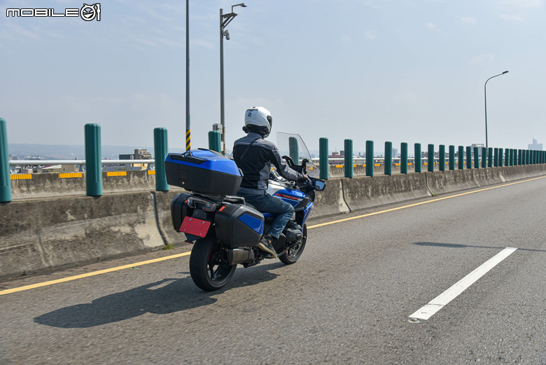 BMW R 1300 RT 環島試駕｜巨鯨巡山海，三十啟壯遊