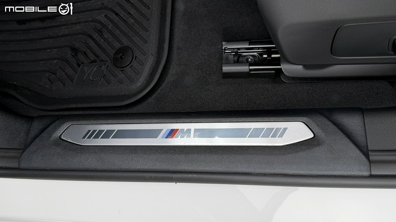 【開箱】BMW 120 M Sport
