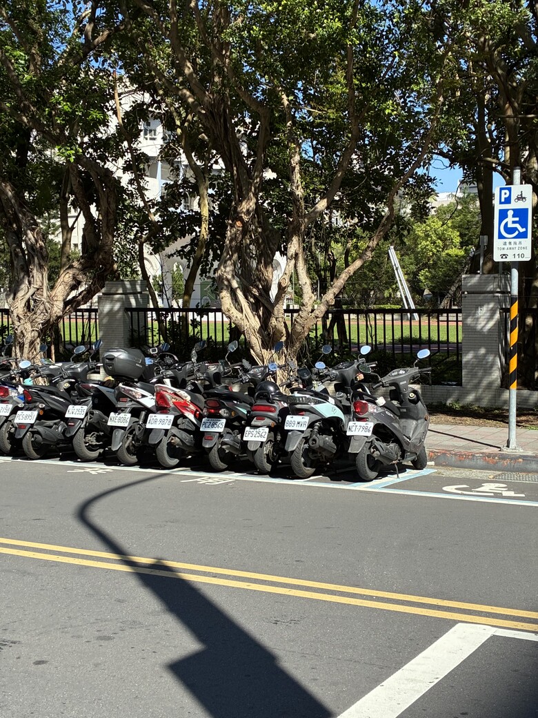 Google Pixel 10a 體驗｜AI 攝影撐場的「抗漲」小改款！