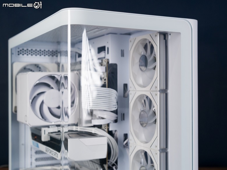 誠意升級 全漢M580 Pro 完整曲面玻璃海景機殼