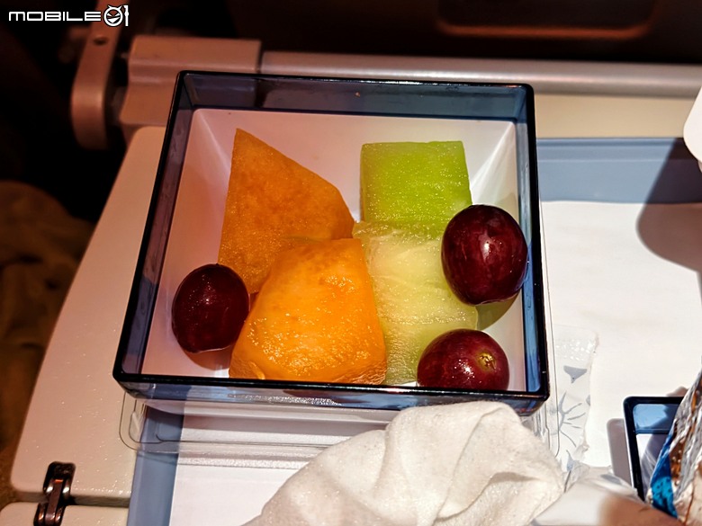 中華航空 CI057 桃園&rArr;墨爾本、CI054 布里斯本&rArr;桃園、澳洲國內線 維珍航空 VA827 墨爾本&rArr;雪梨、VA511 雪梨&rArr;黃金海岸，以及東澳四城之四座機場 — 2026東澳洲四大城巡遊之航空行程段