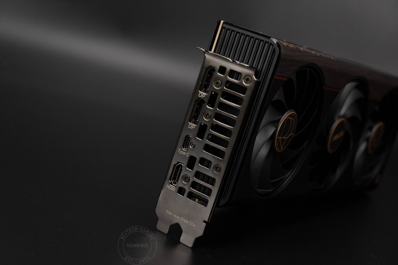ASUS ProArt GeForce RTX 5080 顯示卡開箱：2.5 槽輕巧體積、專為創作者而生，同場加映 PA602 機殼組裝實測