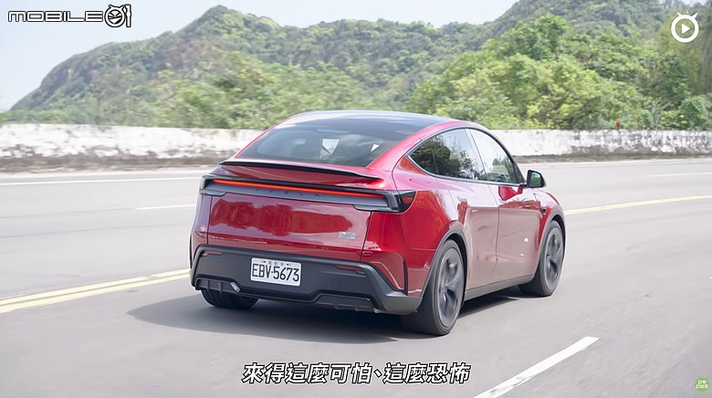 【影音試駕】Tesla Model Y Performance小改款，電動休旅的霸主！