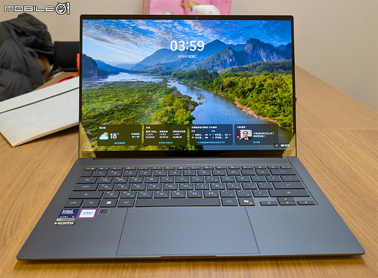開箱 UX5406AA Ultra 9 386H 隨身筆電
