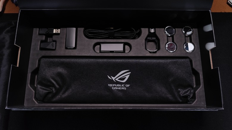 ROG 夜魔 Azoth Extreme Special Edition 銀色特別版 開箱
