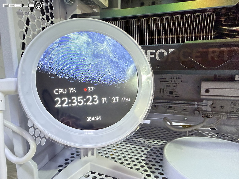 螢幕想放哪就放哪 SAMA Q70WH 模組化 LCD 水冷