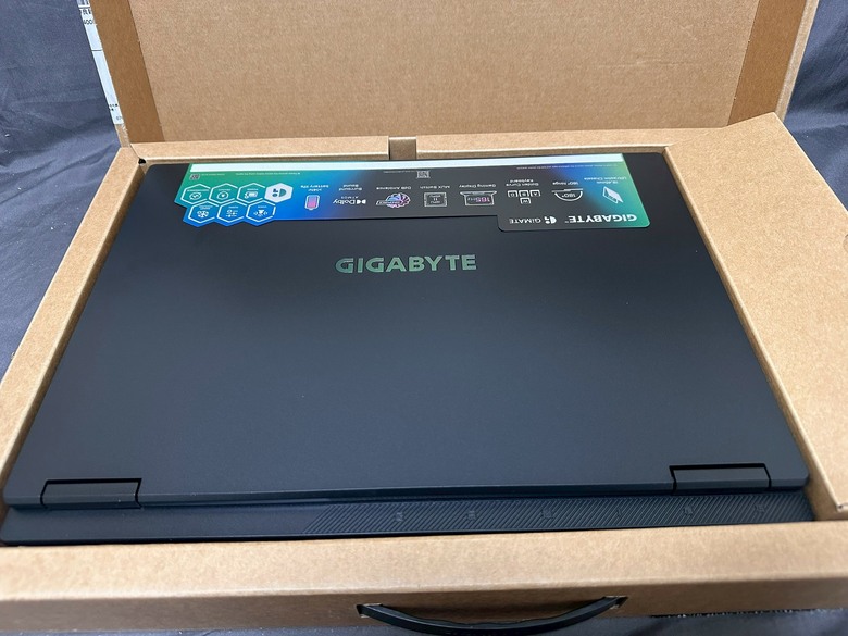 5060筆電GIGABYTE A16開箱 四萬價位的優質選擇