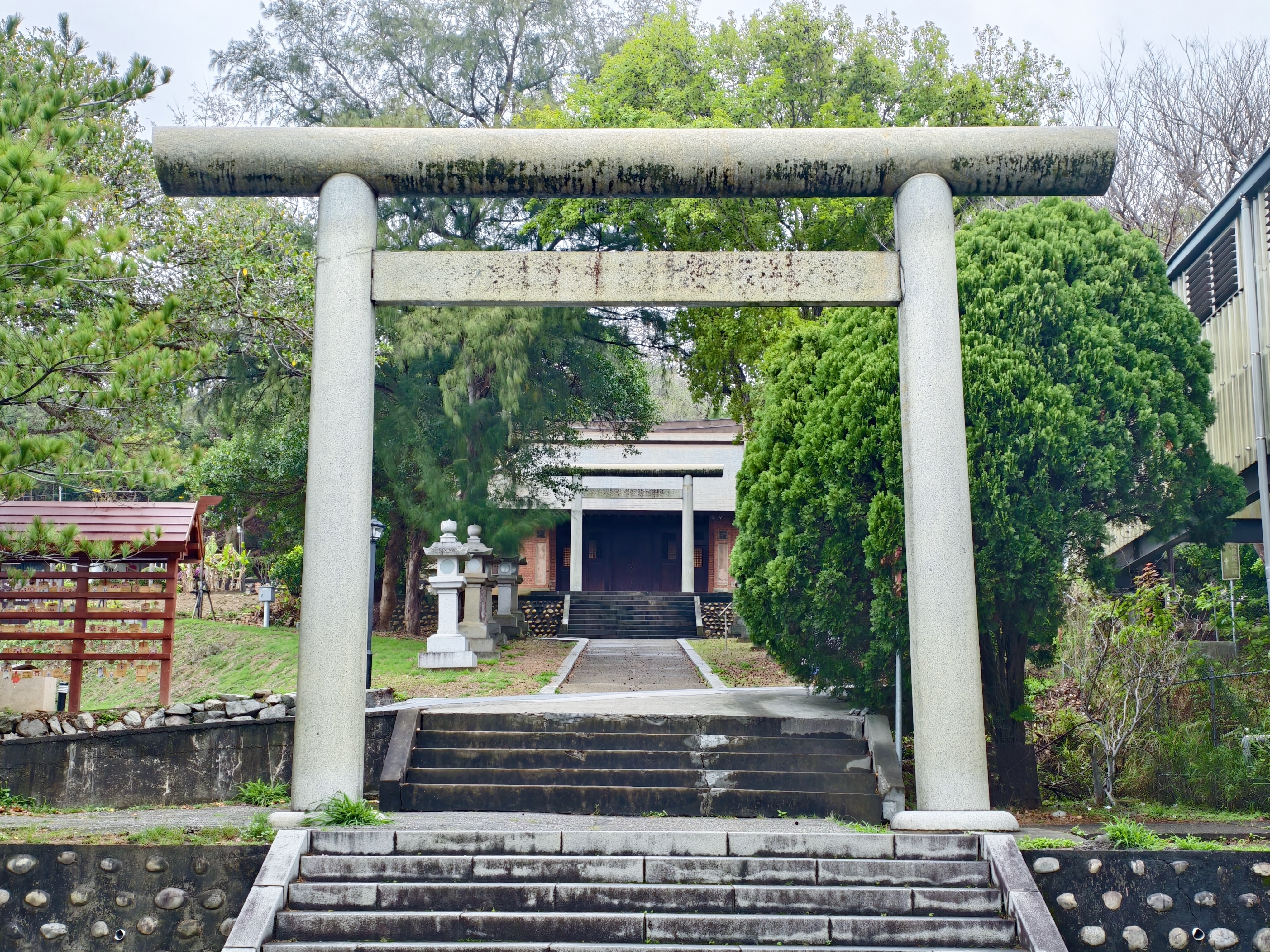 一點點日本味的通霄神社｜好好的約會，怎麼就變成雙人進香團了？