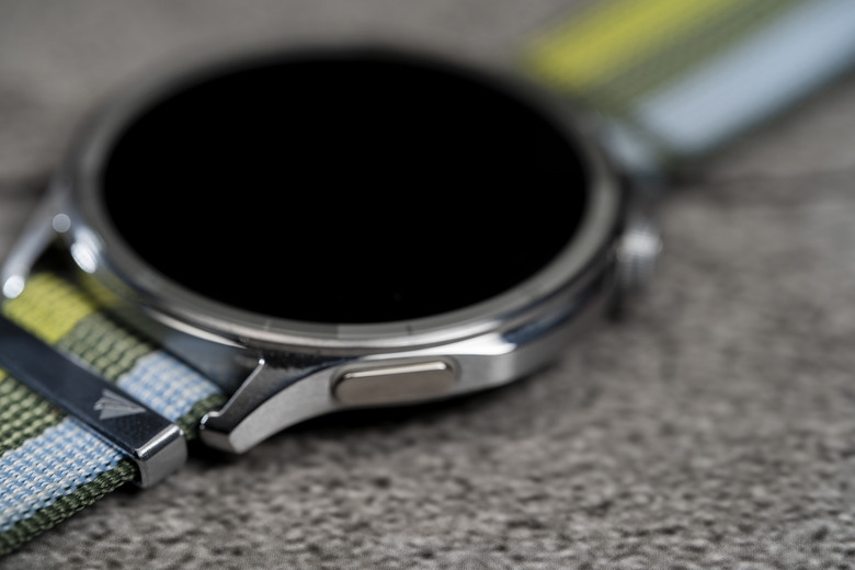 點我看大圖 OPPO Watch S 開箱 |超薄 |輕智能 |60秒全方位快速健檢 -有許多地方需要打磨