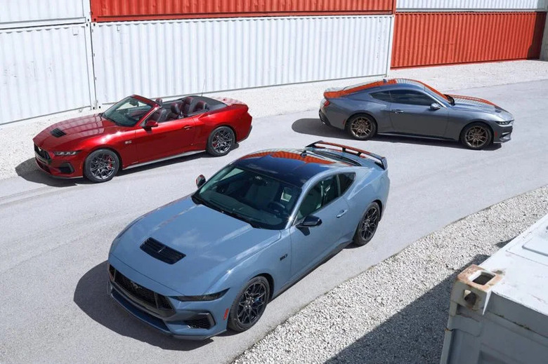 Ford 宣佈將無限期保留 Mustang 手排變速箱,捍衛最後的「駕駛樂趣」!