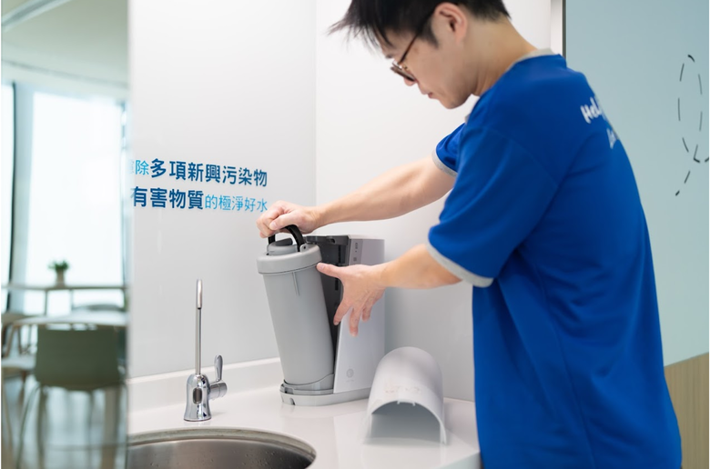 【開箱】eSpring 益之源淨水器 Pro，過濾效果 ＋ 濾心大拆解！家用淨水器推薦