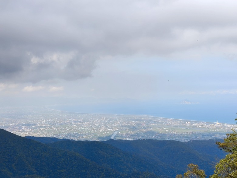 【時光騎旅】背著書包去越野--國民車勇闖安平坑林道