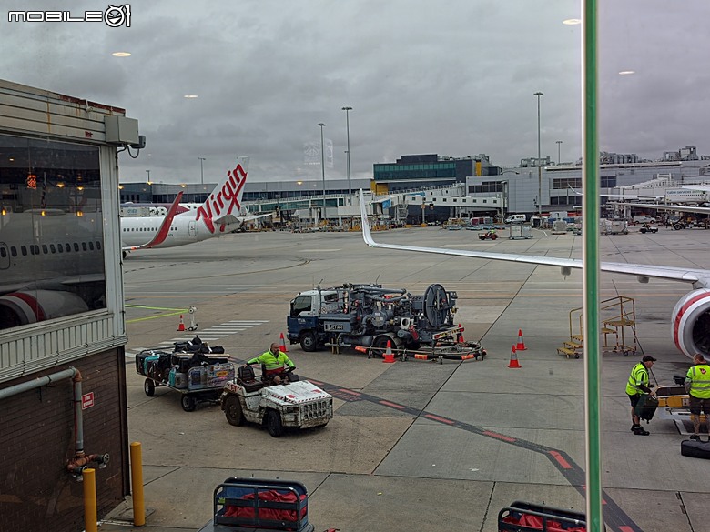 中華航空 CI057 桃園&rArr;墨爾本、CI054 布里斯本&rArr;桃園、澳洲國內線 維珍航空 VA827 墨爾本&rArr;雪梨、VA511 雪梨&rArr;黃金海岸，以及東澳四城之四座機場 — 2026東澳洲四大城巡遊之航空行程段
