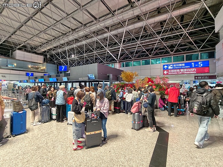 中華航空 CI057 桃園&rArr;墨爾本、CI054 布里斯本&rArr;桃園、澳洲國內線 維珍航空 VA827 墨爾本&rArr;雪梨、VA511 雪梨&rArr;黃金海岸，以及東澳四城之四座機場 — 2026東澳洲四大城巡遊之航空行程段