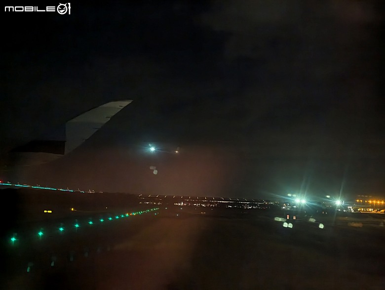 中華航空 CI057 桃園&rArr;墨爾本、CI054 布里斯本&rArr;桃園、澳洲國內線 維珍航空 VA827 墨爾本&rArr;雪梨、VA511 雪梨&rArr;黃金海岸，以及東澳四城之四座機場 — 2026東澳洲四大城巡遊之航空行程段