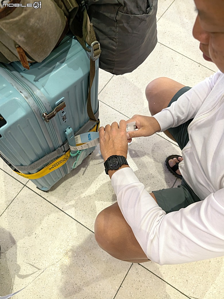 中華航空 CI057 桃園&rArr;墨爾本、CI054 布里斯本&rArr;桃園、澳洲國內線 維珍航空 VA827 墨爾本&rArr;雪梨、VA511 雪梨&rArr;黃金海岸，以及東澳四城之四座機場 — 2026東澳洲四大城巡遊之航空行程段
