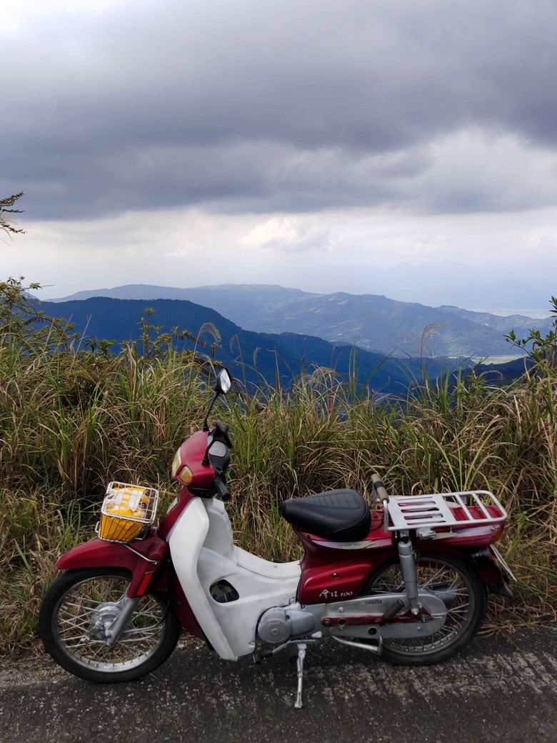 【時光騎旅】背著書包去越野--國民車勇闖安平坑林道