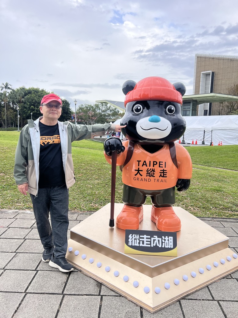 看花燈 ！結果看到另一種燈！